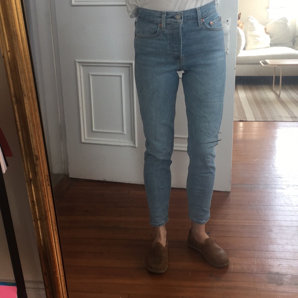 Levi’s wedgie size 25